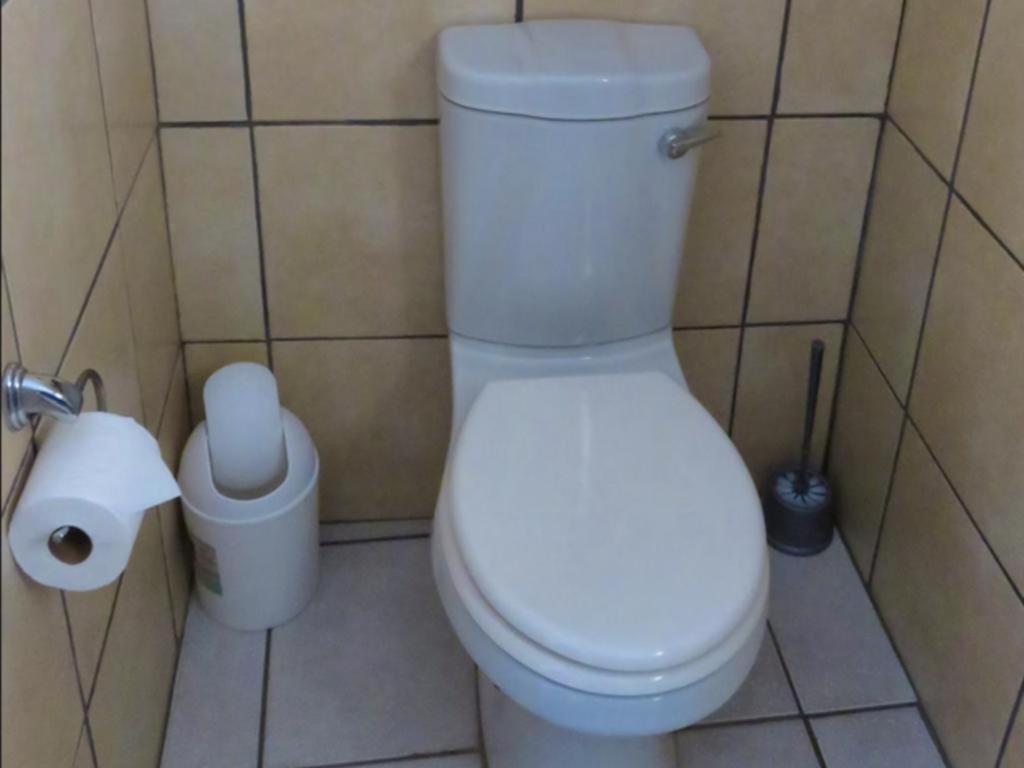 Cobblestone Court Hotel Colesberg Bilik gambar