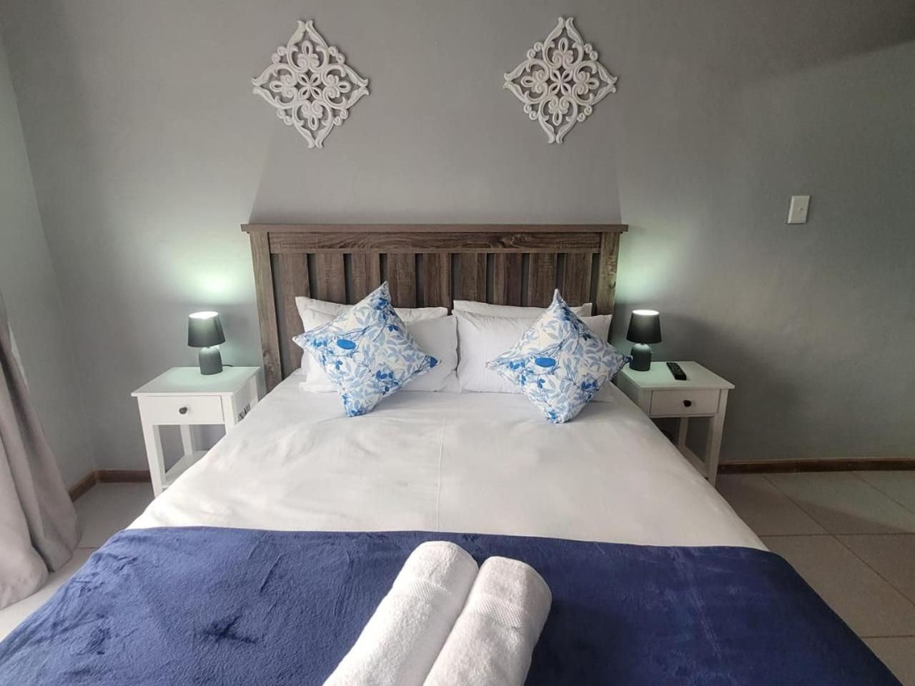 Cobblestone Court Hotel Colesberg Bilik gambar
